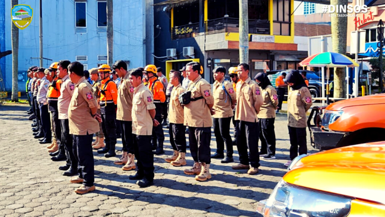 Tagana Dinas Sosial Ikut Serta Dalam Kegiatan Simulasi Kebakaran dan Gempa Bumi di Plaza Asia Tasikmalaya.